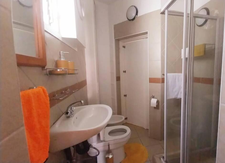 Spacious 1 Bedroom, Self Catering Apartment In Glenwood, ダーバン エクステリア 写真